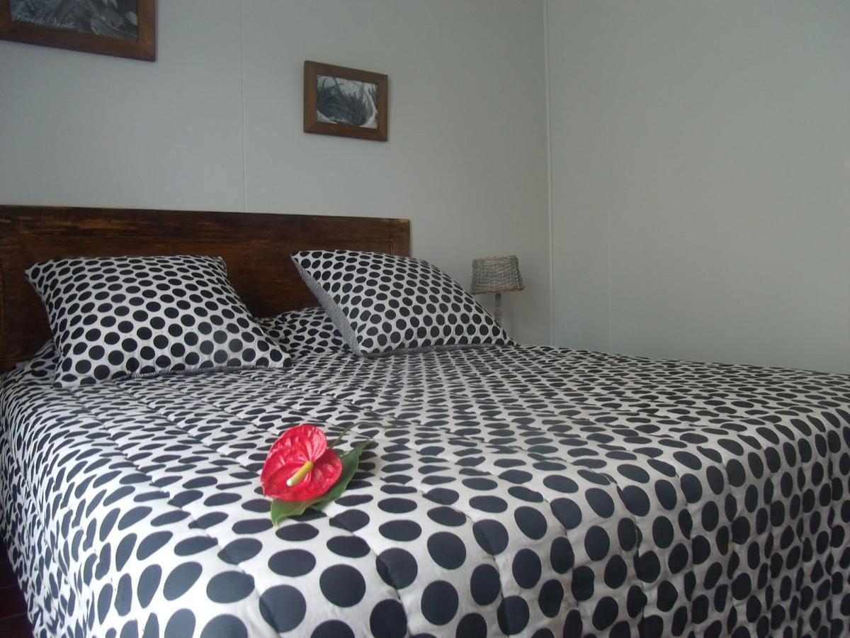 Bed and Breakfast Le Four A Pain Saint-Philippe Exteriér fotografie